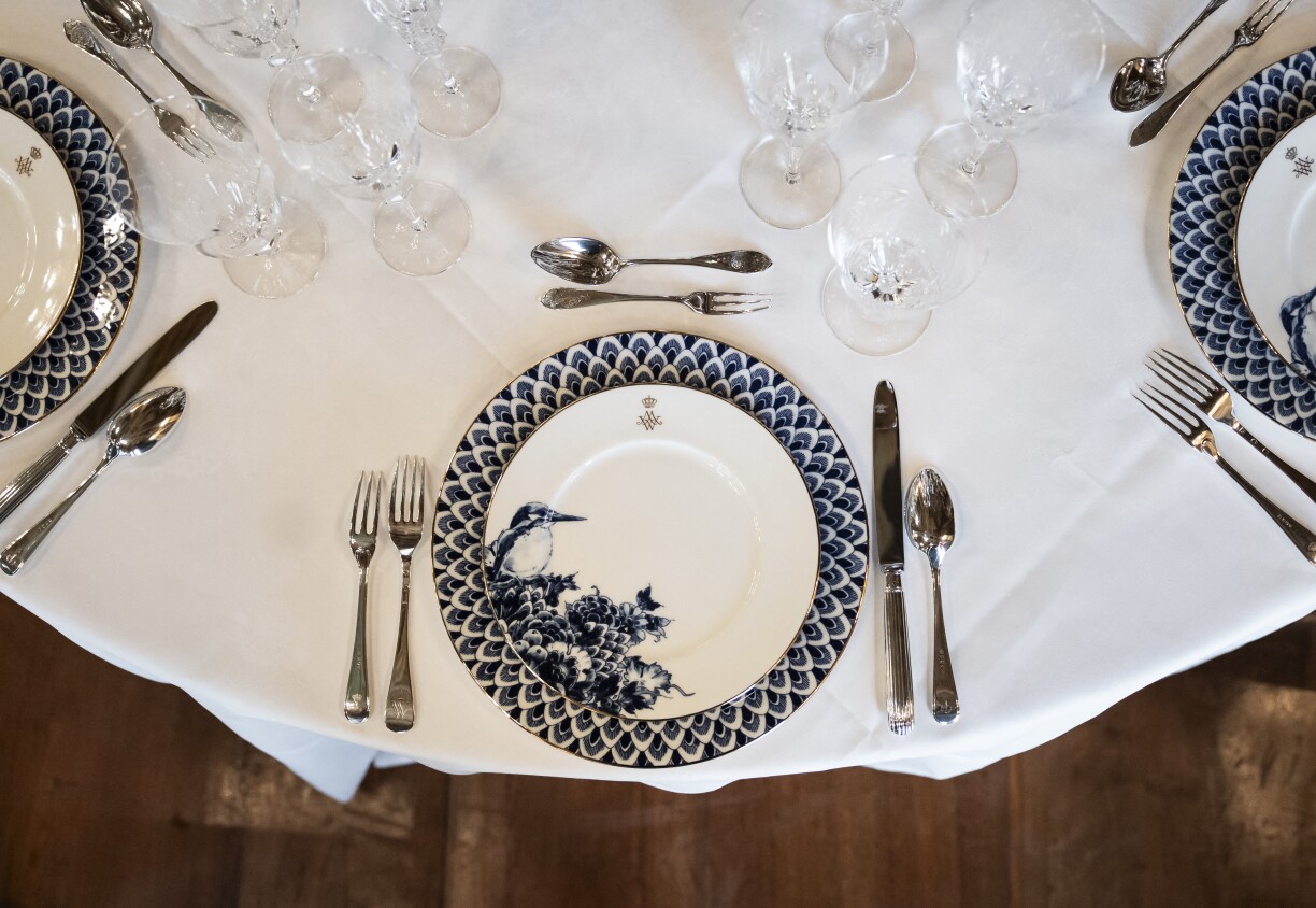 Den Dësch ass gedeckt