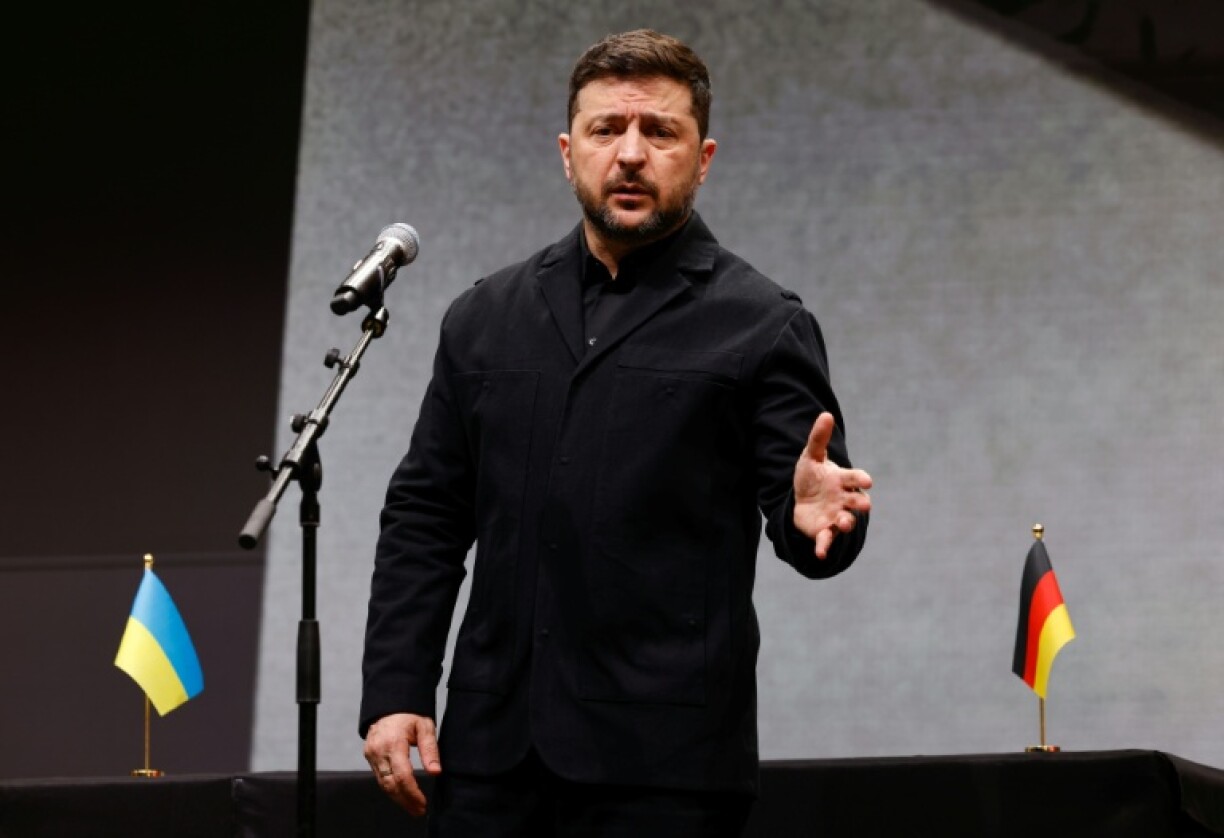 Volodymyr Zelensky lors de la visite d'une usine de drones de l'entreprise Quantum Frontline Industries (QFI)à Gilching près de Munich, en marge de la Conférence sur la sécurité à Munich le 13 février 2026