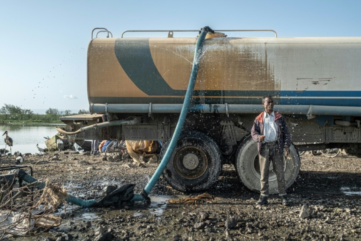 There are thousands of pumps running round the clock to use water for agriculture and industry