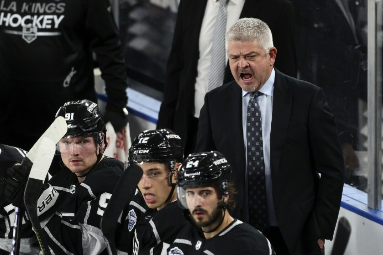 Todd McLellan, a former head coach for three NHL clubs, was named the new head coach of the Detroit Red Wings after the firing of Derek Lalonde