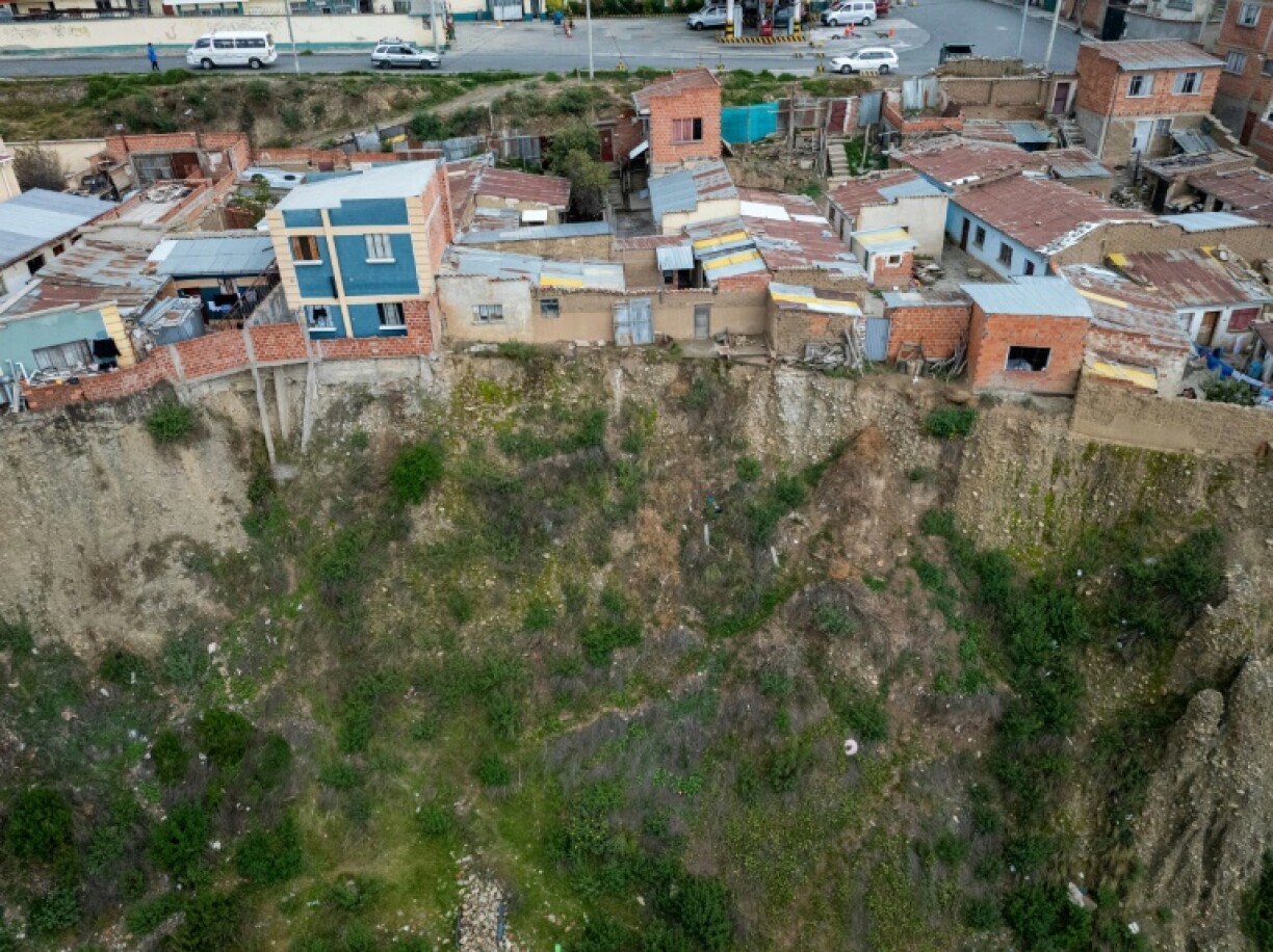View of a landslide in a neighborhood along the Irpavi river in La Paz