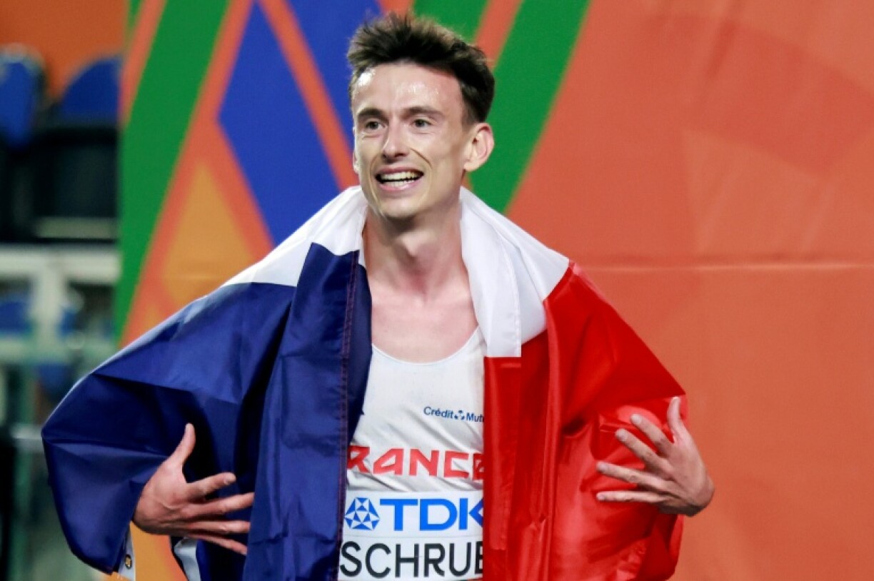 Yann Schrub après sa troisème place sur 3000m aux championnats du monde en salle, le 21 mars 2026 à Torun (Pologne)
