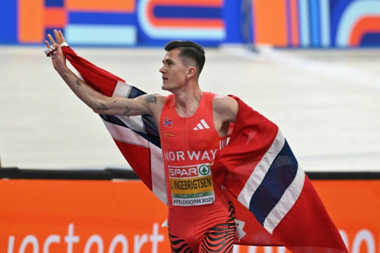 Norway's Jakob Ingebrigtsen won his sixth European indoor gold with victory in the 1500m in Apeldoorn on Friday