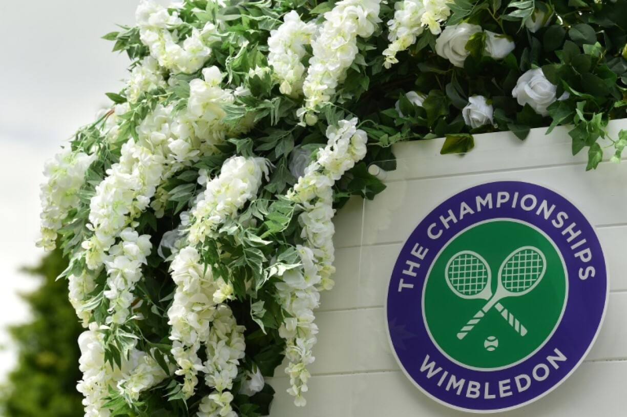Le tournoi de tennis de Wimbledon, prévu du 29 juin au 12 juillet, a été annulé en raison de l'épidémie de Covid-19