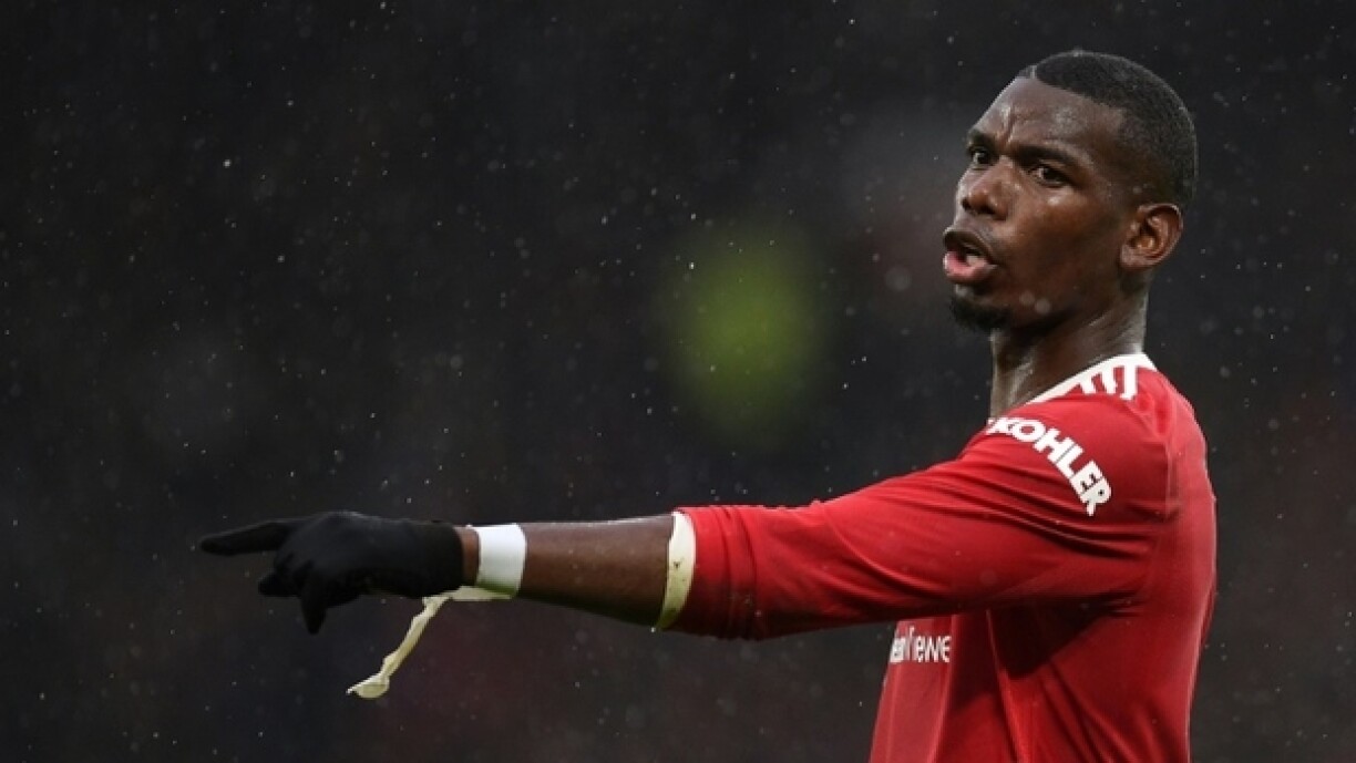Le milieu de terrain français de Manchester United Paul Pogba, lors d'un match face à Southampton, à Old Trafford, le 12 février 2022