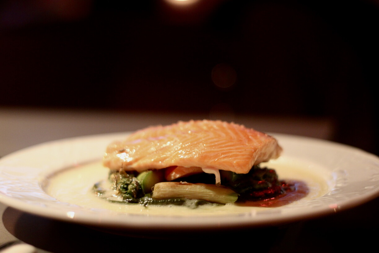 The confit trout with green asparagus and pil pil