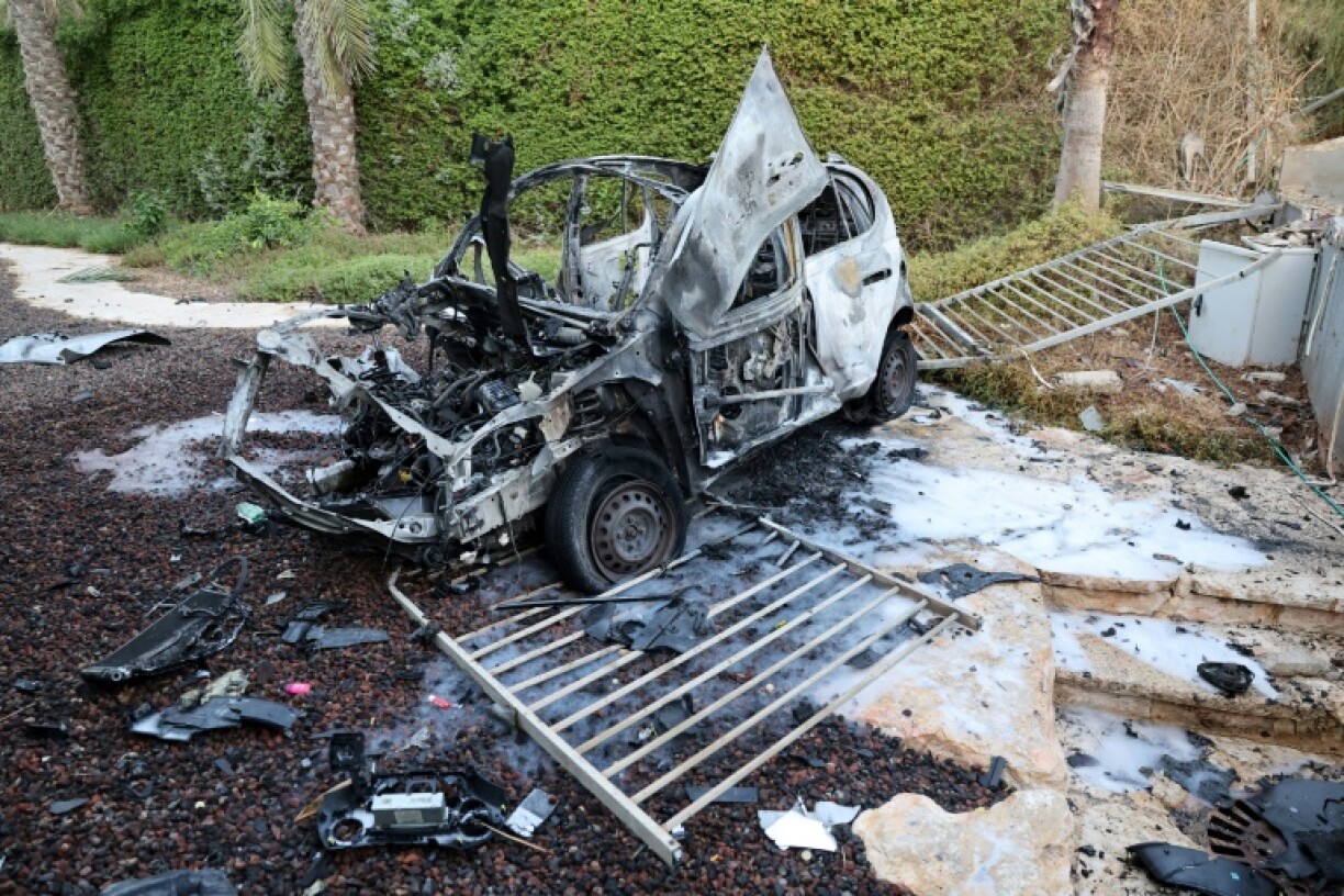 Destructions à Ashkelon, dans le sud d'Israël, après un tir de roquette du Hamas depuis la bande de Gaza, le 10 octobre 2023