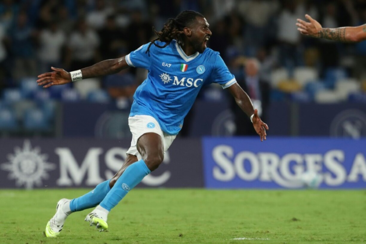 Andre-Frank Anguissa celebrates after scoring Napoli's late winner against Cagliari