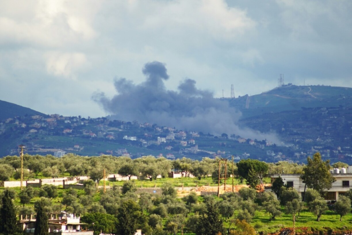 Israels Armee hat im Zuge ihres Vorgehens gegen die pro-iranische Hisbollah im Libanon nach eigenen Angaben die Stationierung von Bodentruppen im Süden des Nachbarlandes abgeschlossen. Beirut zufolge wurden seit Beginn des Iran-Krieges mehr als 1500 Menschen im Libanon getötet.