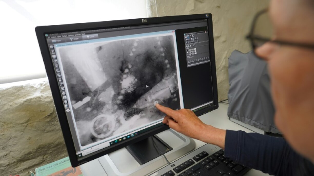 X-ray images of a preserved Viking Age casket