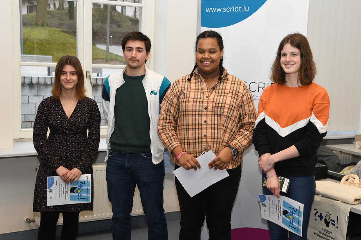 Si kruten eng Mentioun.