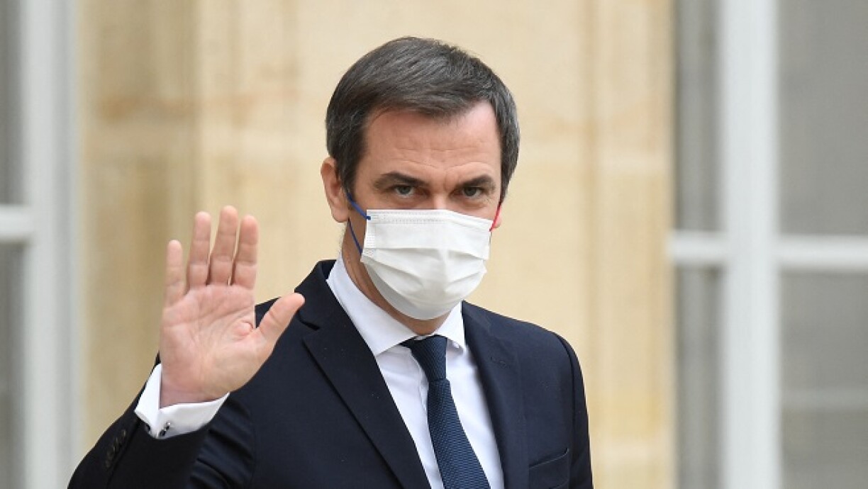 Le ministre français de la Santé Olivier Véran positif au Covid-19