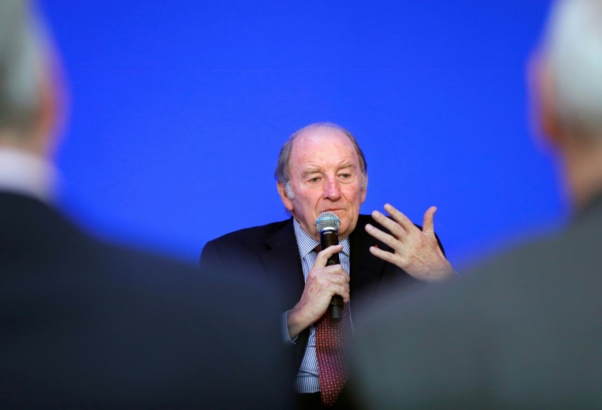 Le président du comité d'organisation de l'Euro-2016 Jacques Lambert lors d'une conférence de presse sur la sécurité à Paris le 25 mais 2016