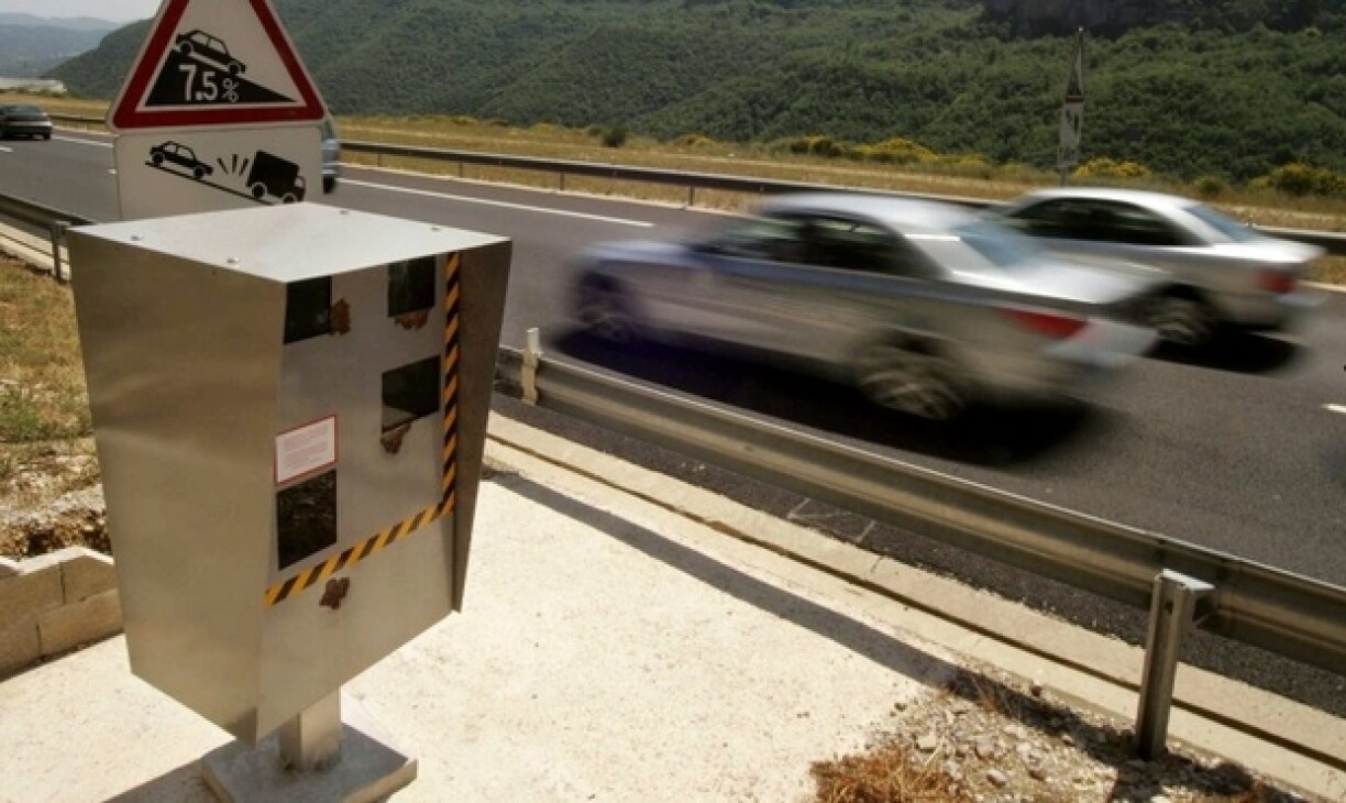 Environ 60% des 3.200 radars fixes installés en France ont été dégradés depuis le début du mouvement des