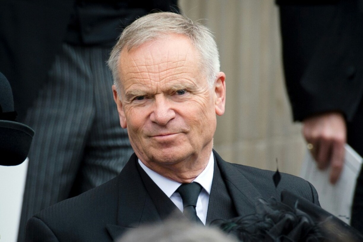 Der britische Bestsellerautor und ehemalige Politiker Jeffrey Archer ist tot. Der Schriftsteller starb unerwartet im Alter von 86 Jahren, wie sein Verlag Harper Collins am Montag mitteilte.