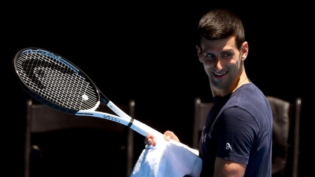 Le Serbe Novak Djokovic lors d'une séance d'entraînement pour l'Open d'Australie, le 12 janvier 2022, à Melbourne