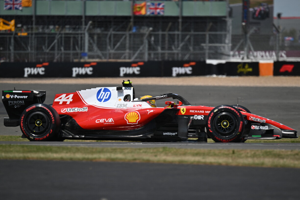 De Lewis Hamilton huet sech d'Pole Position fir de Sprint geséchert