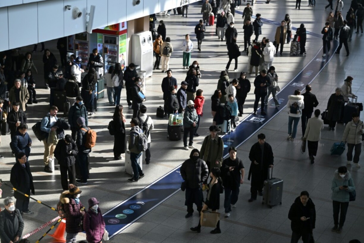 South Korea's statistics office earlier in the day announced that the country's fertility rate, or the average number of babies a woman is expected to have in her lifetime, was 0.75 last year