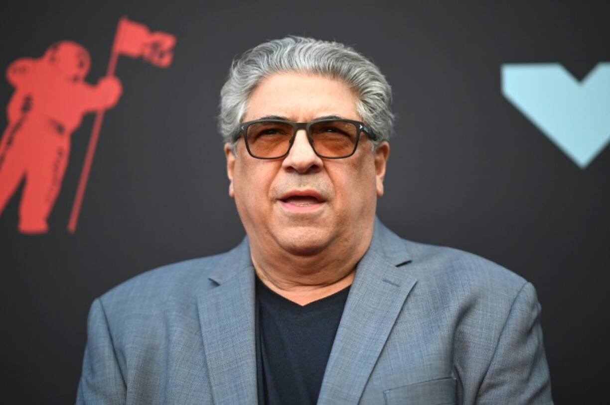 Der aus der Mafia-Kult-Serie "The Sopranos" bekannte US-Schauspieler Vincent Pastore ist tot. Der Darsteller, der in der HBO-Erfolgsserie den Mafioso Salvatore "Big Pussy" Bonpensiero spielte, starb im Alter von 80 Jahren, wie sein Agent mitteilte.