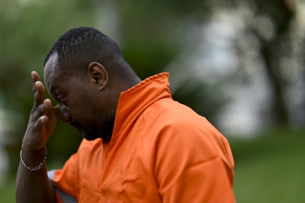 Rio garbage collector Samuel da Silva dos Santos wants to adopt a newborn baby girl he found in a box next to a dumpster on his garbage route