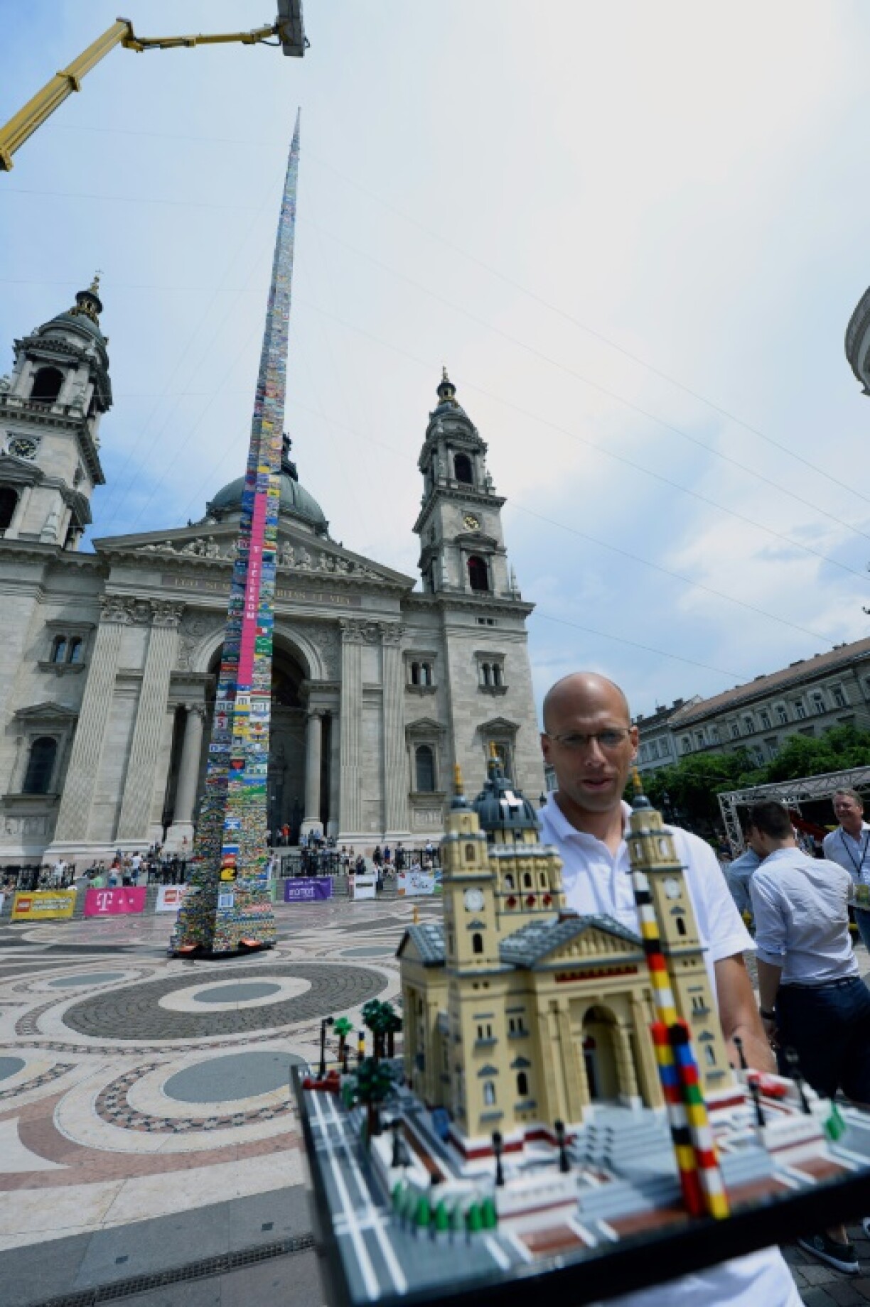 Doczy's Lego model of Budapest's iconic St. Stephen Basilica