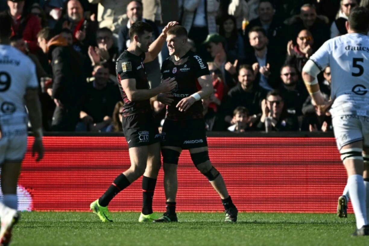 Blair Kinghorn (L) joined Jack Willis (C) at Toulouse from Edinburgh