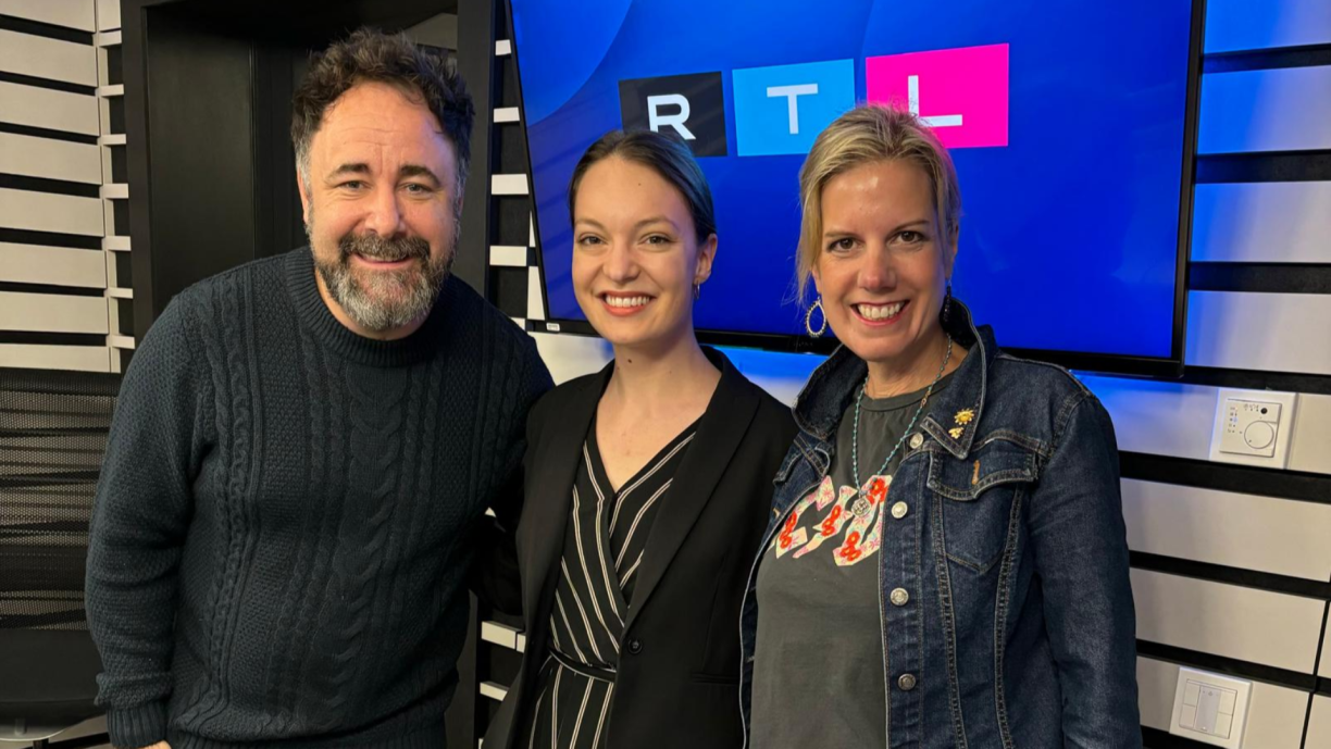 Sunny Side Up hosts Steps and Meredith were joined by Eva Klein to discuss the Philharmonie 'EOS' Party.