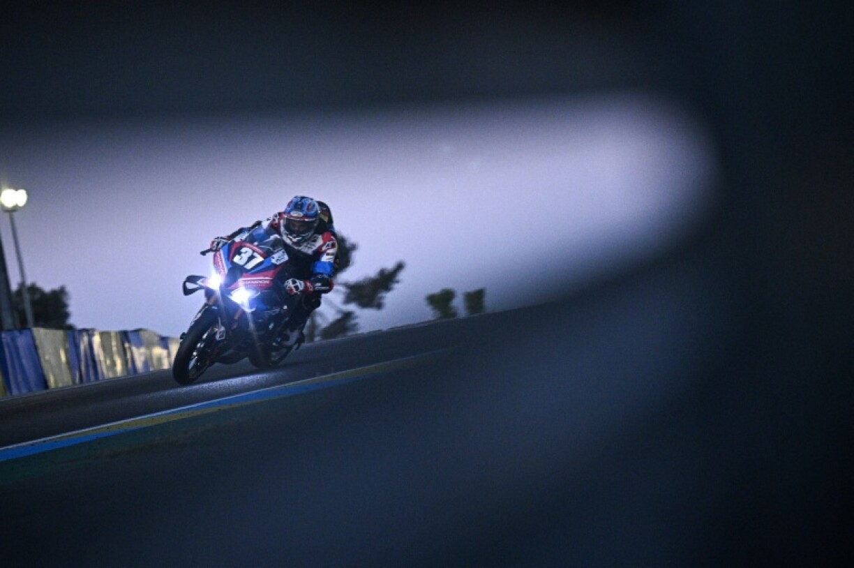 La BMW N.37 pilotée par l'Allemand Markus Reiterberger lors des 24 Heures du Mans, le 19 avril 2026