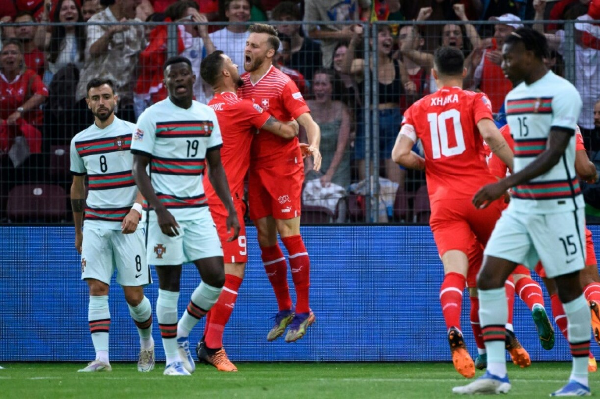 La joie de l'attaquant suisse Haris Seferovic, après avoir ouvert le score face au Portugal, lors de leur match de Ligue des nations, le 12 juin 2022 à Genève