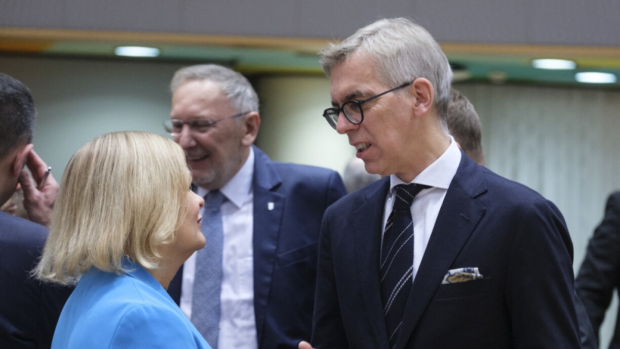 German Federal Minister of the Interior and Community Nancy Faeser talking to Luxembourg Home Affairs Minister Léon Gloden in December 2024.