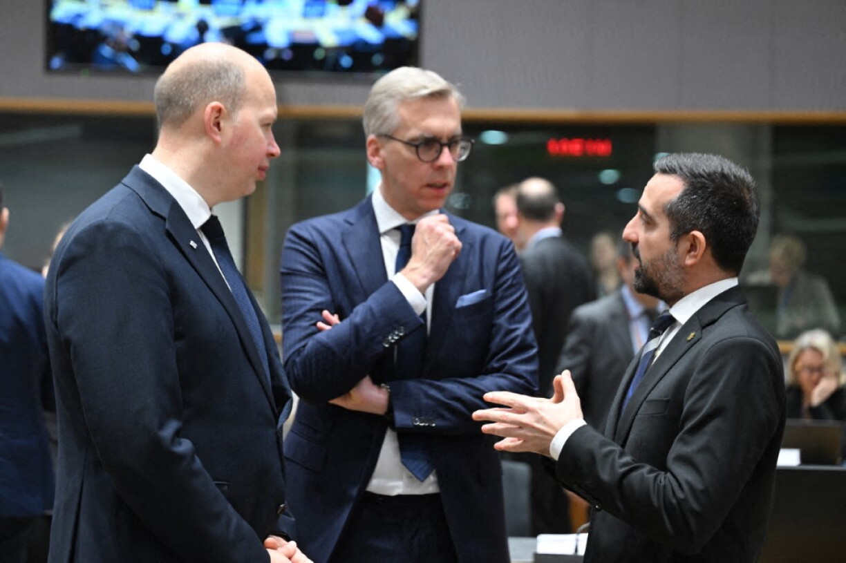 De Léon Gloden mam letteschen Inneminister Igor Taro an dem zyprioteschen Inneminister Nicholas Ioannides bei engem Treffen zu Bréissel am Mäerz 2026.