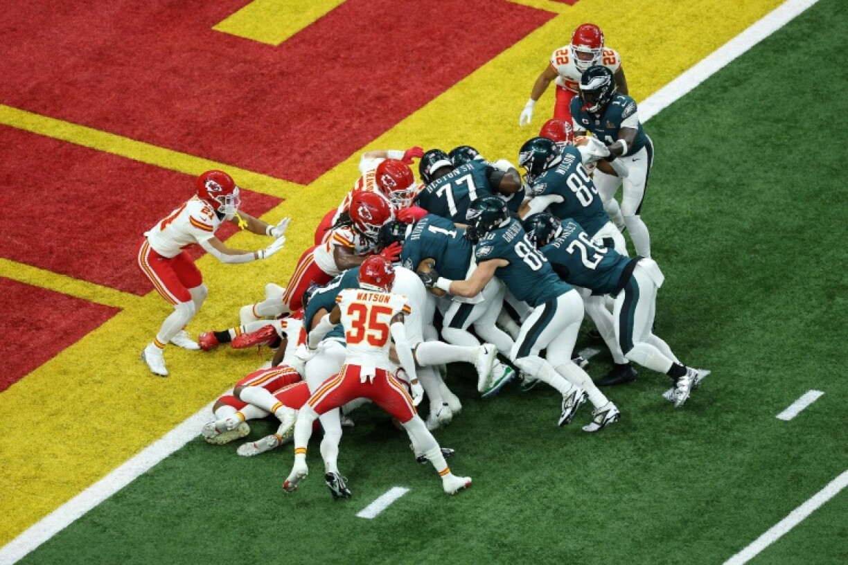 Jalen Hurts of the Philadelphia Eagles scored a touchdown using the 'tush push' in the Super Bowl against the Kansas City Chiefs