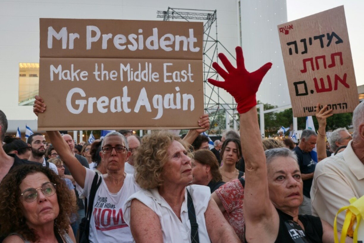 Arab countries at the conference will for the first time condemn Hamas, the French foreign minister said