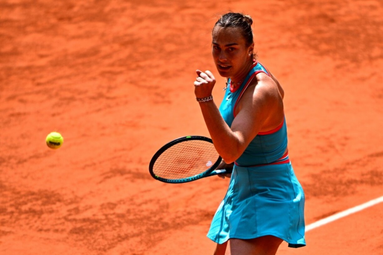 La Bélarusse Aryna Sabalenka s'est qualifiée pour les demi-finales de Roland-Garros après sa victoire sur le Chinoise Zheng Qinwen le 3 juin 2025