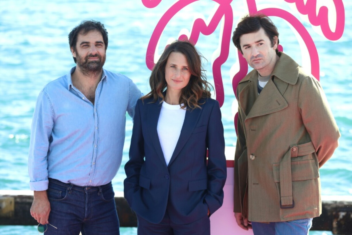 (g-d) Les acteurs Grégory Montel, Camille Cottin et Nicolas Maury de la série télévisée "Dix pour cent" au festival international des séries Canneseries, le 13 octobre 2020 à Cannes
