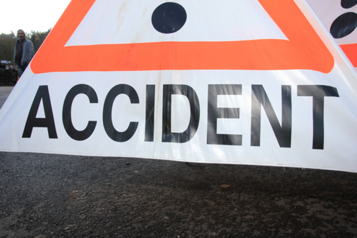 Panneau, grouss, Accident, Dag, Schëld,
