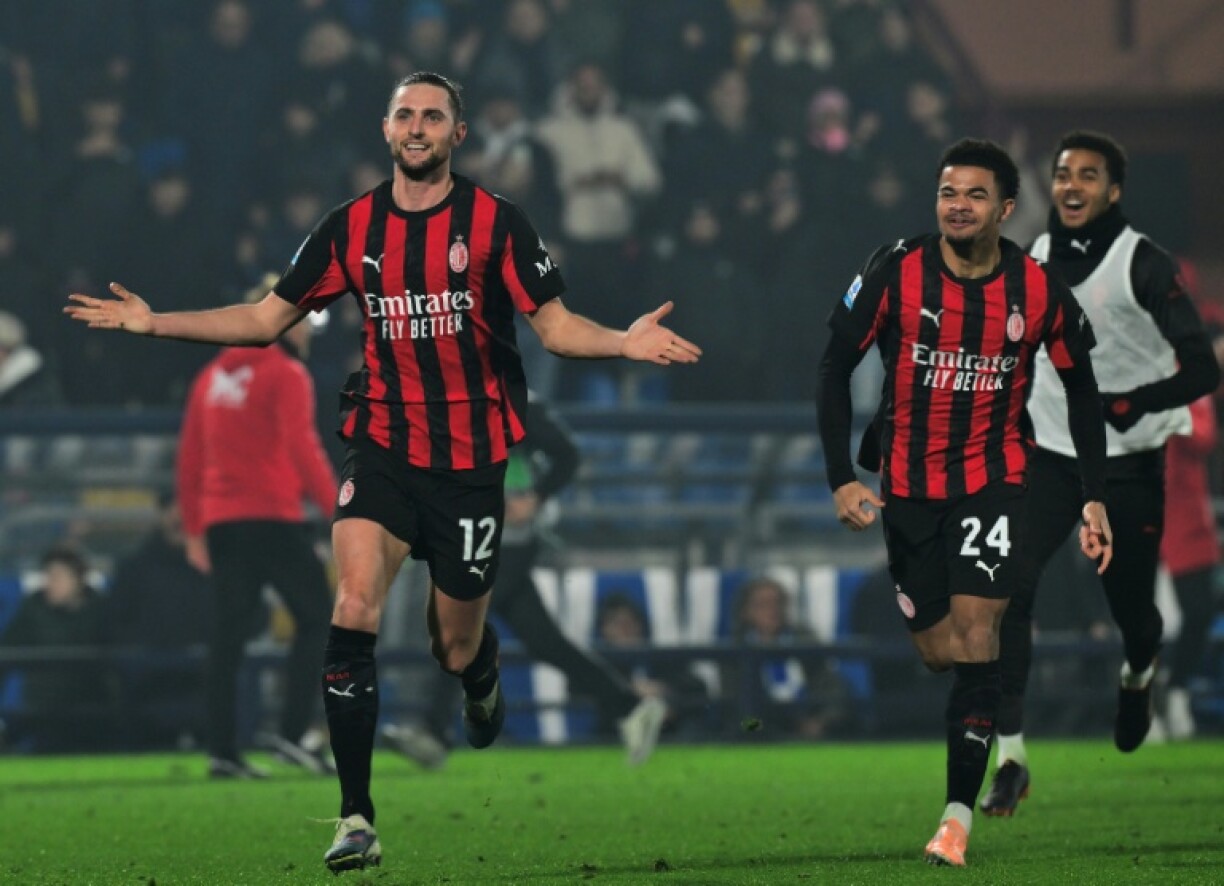 L'AC Milan, porté par un superbe doublé d'Adrien Rabiot (N.12), est allé s'imposer à Côme le 15 janvier 2026