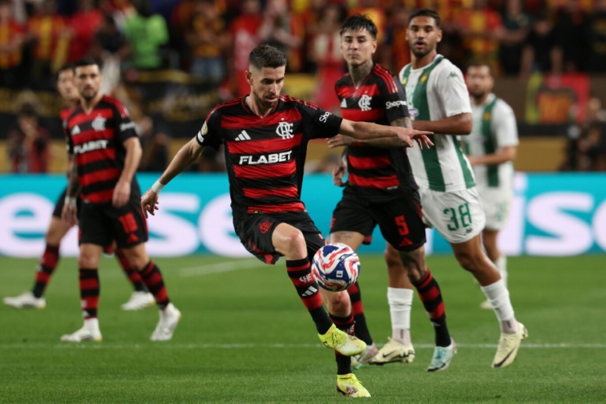 Jorginho made his Flamengo debut in the Brazilian club's 2-0 win over Esperance in their opening match at the Club World Cup