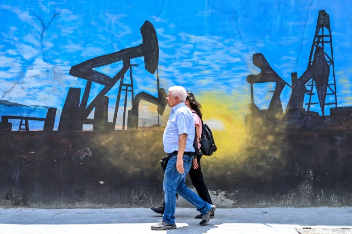 Venezuela's oil industry, one of its few revenue spinners, is in trouble after the United States revoked the licenses of US and transnational energy firms operating in the country