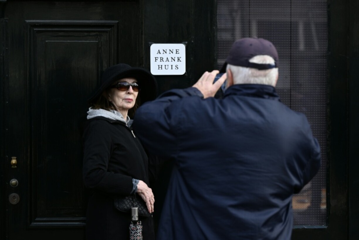 AI-guided walking tour retraces Anne Frank’s steps in Amsterdam.