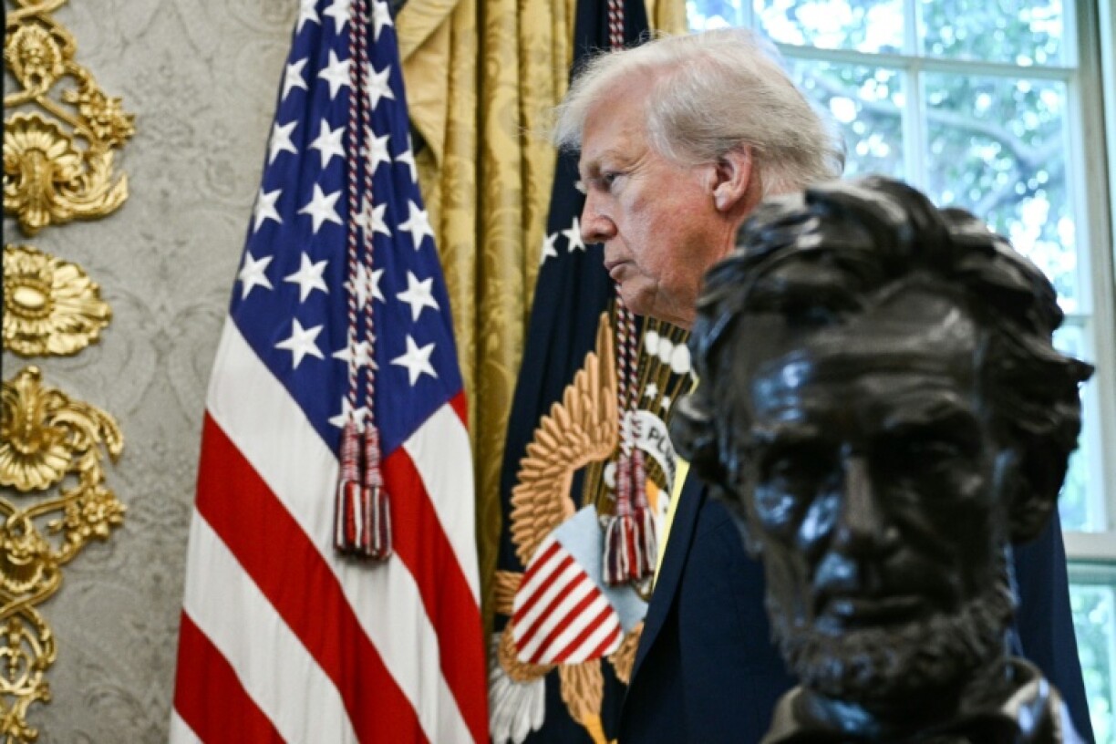 US President Donald Trump has set Moscow a deadline of Friday to make progress towards a ceasefire or face sanctions