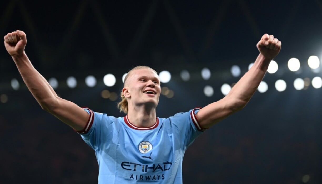 La star norvégienne de Manchester City Erling Haaland à la fin du match gagné sur le terrain d'Arsenal, le 15 février 2023 à Londres