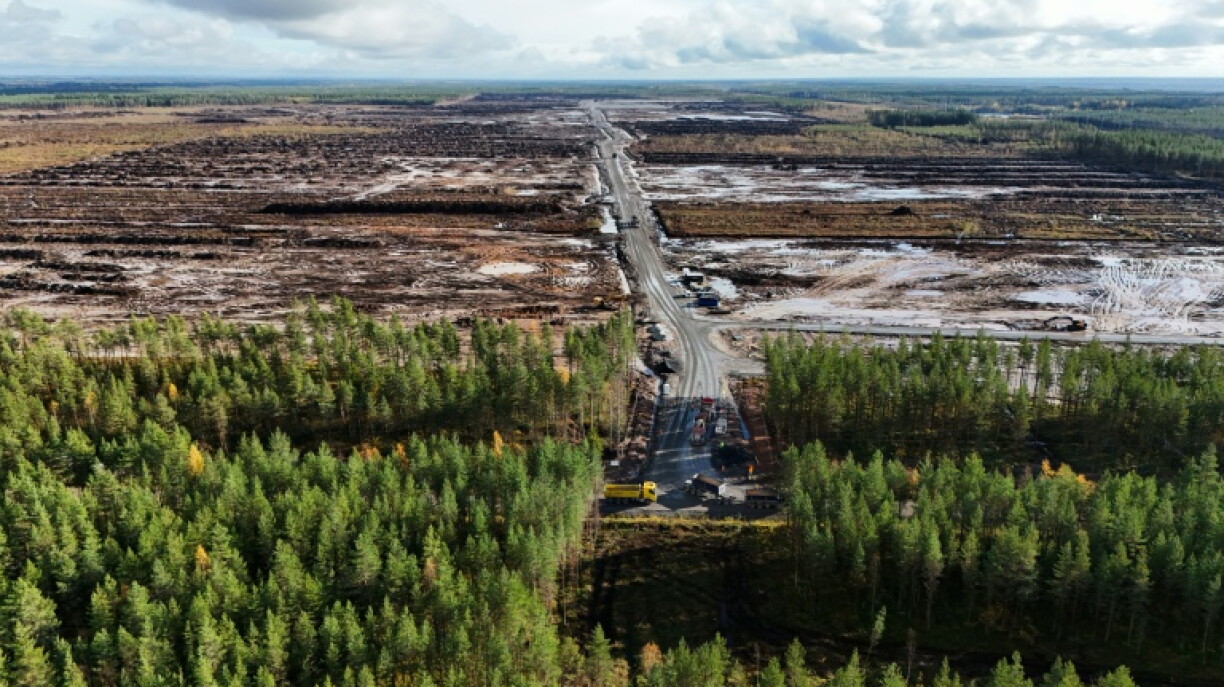 The planned data centres are part of an announced 13-billion-euro ($15-billion) investment in Finland