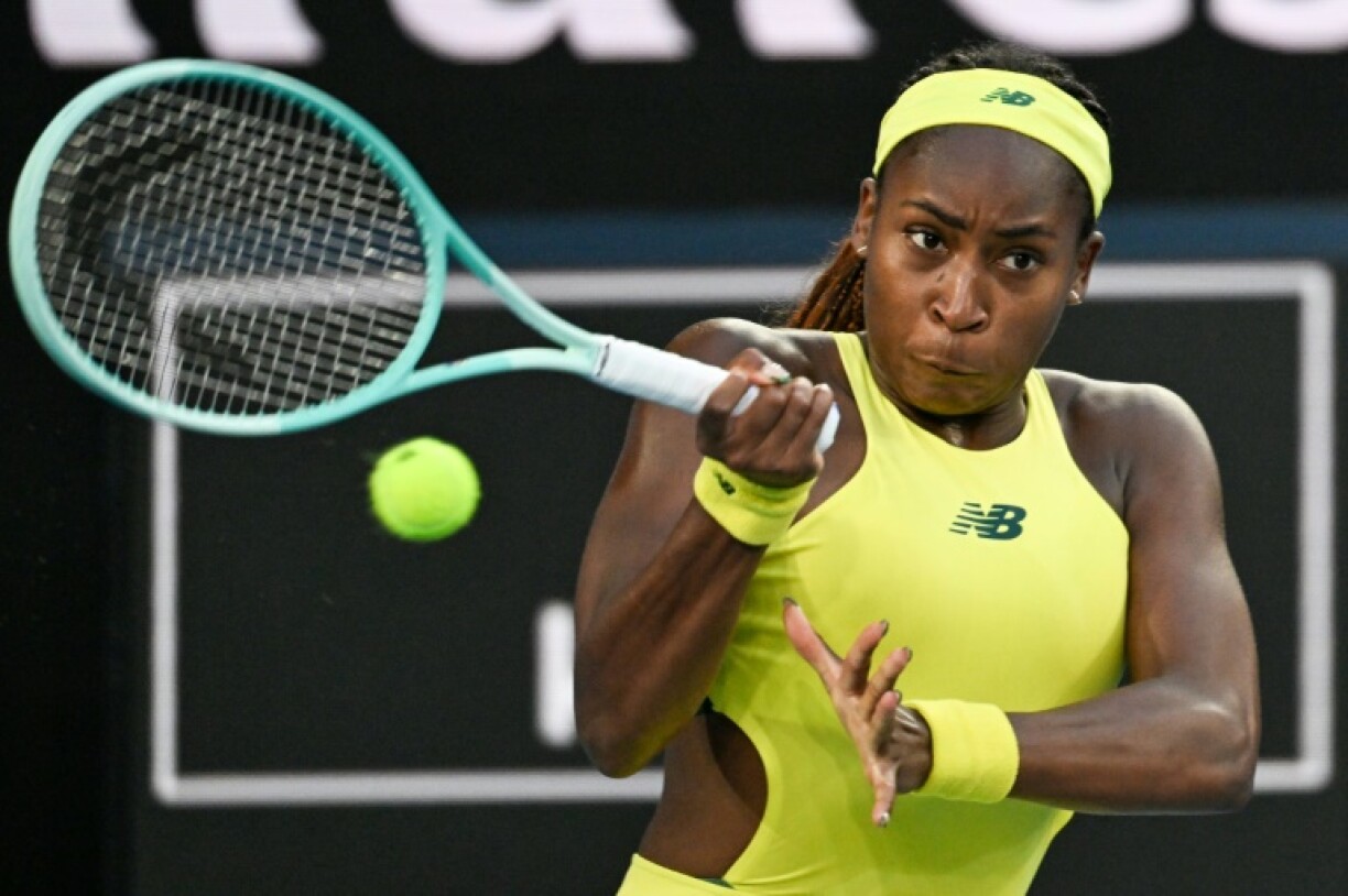 Coco Gauff hits a return against Leylah Fernandez