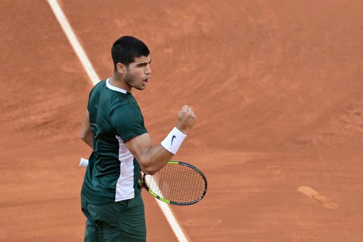 Le jeune Espagnol Carlos Alcaraz vainqueur du Masters 1000 de Madrid aux dépens de l'Allemand Alexander Zverev, le 8 mai 2022