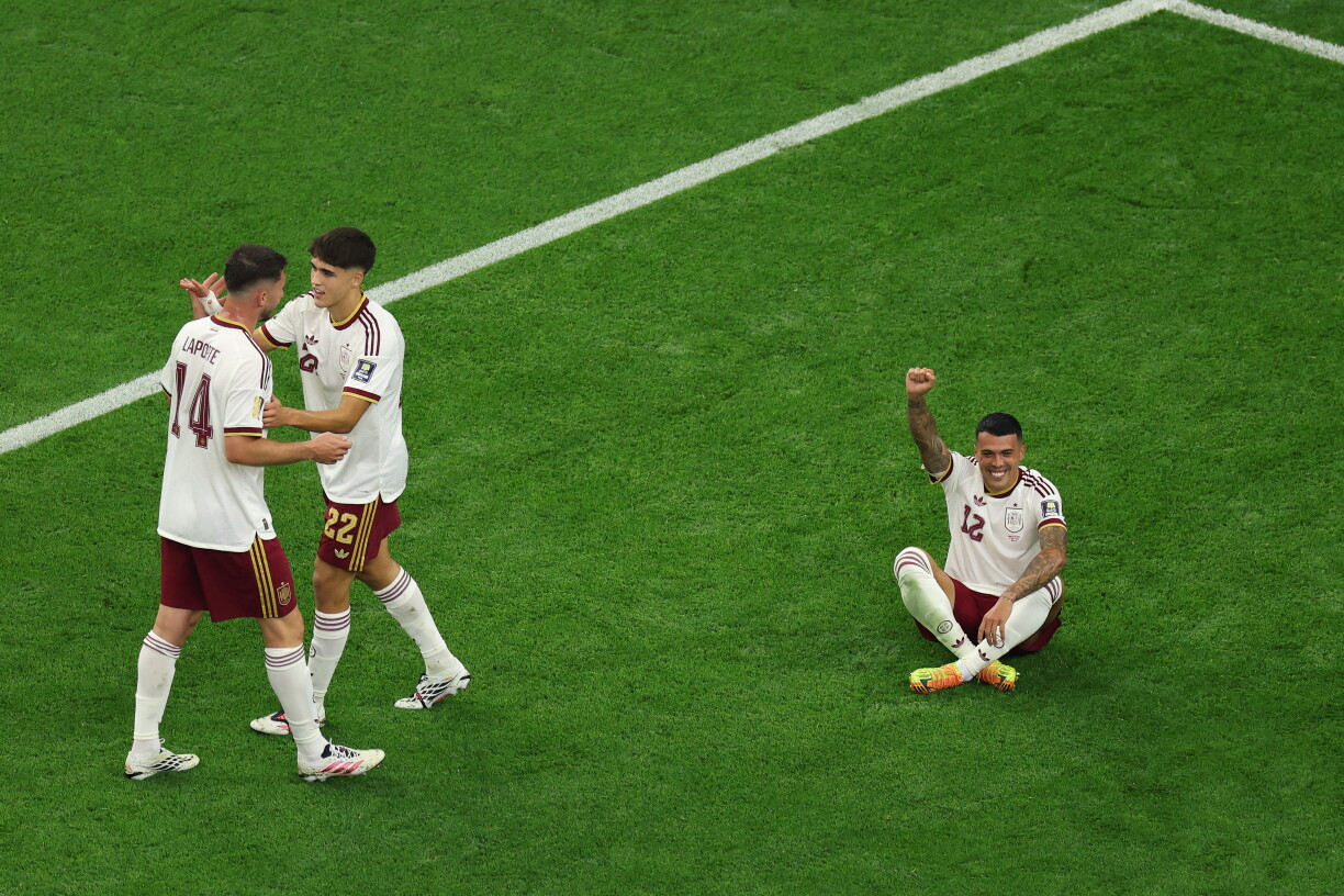 De Ausseverteideger Porro konnt säin 2. Gol bei dëser WM schéissen.