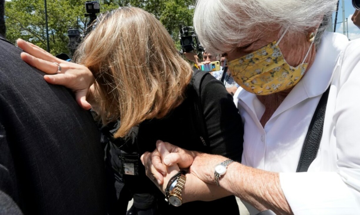 Allison Mack à la sortie du tribunal fédéral de Brooklyn, mercredi