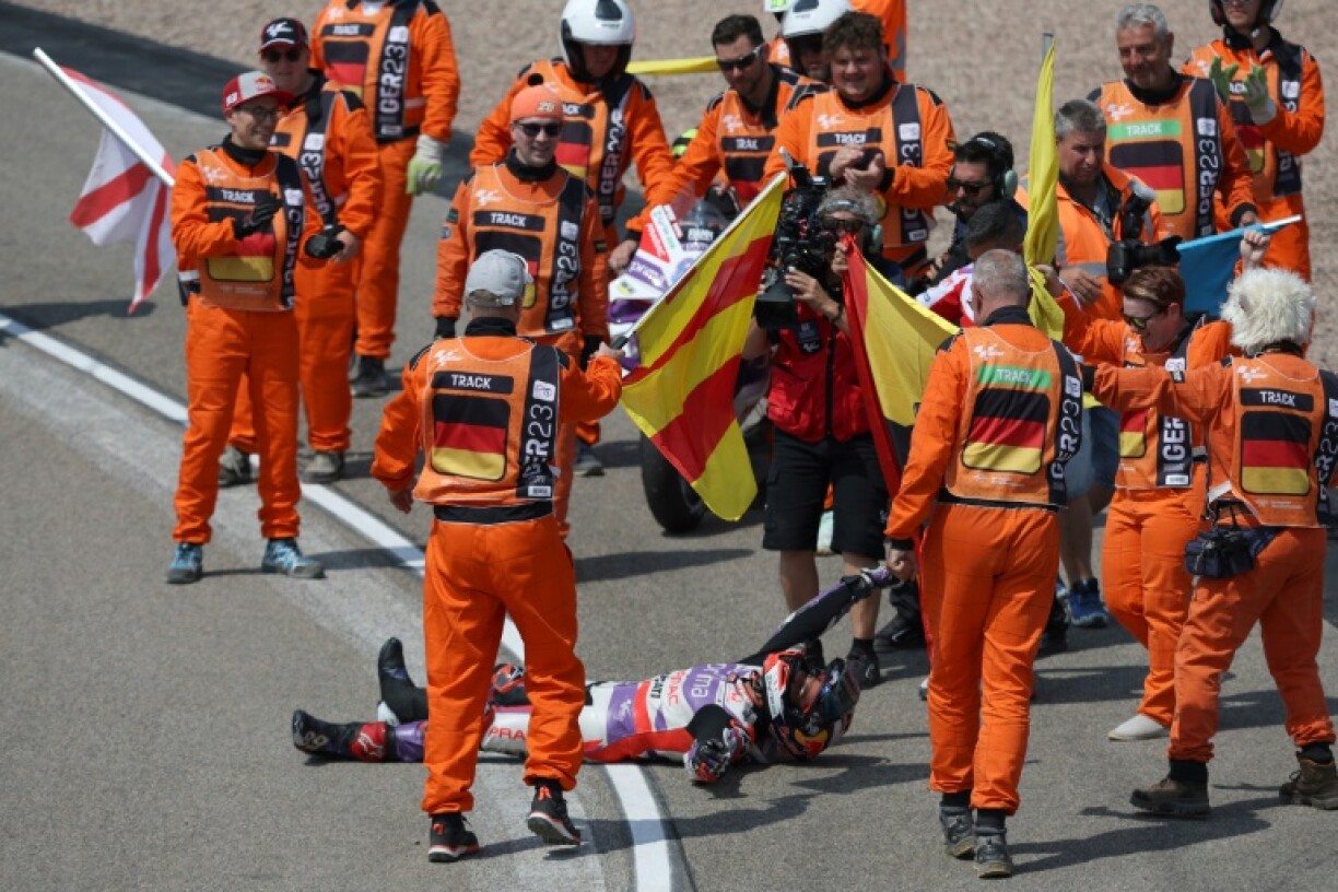 Jorge Martin et son équipe au Sachsenring, Allemagne, le 18 juin 2023