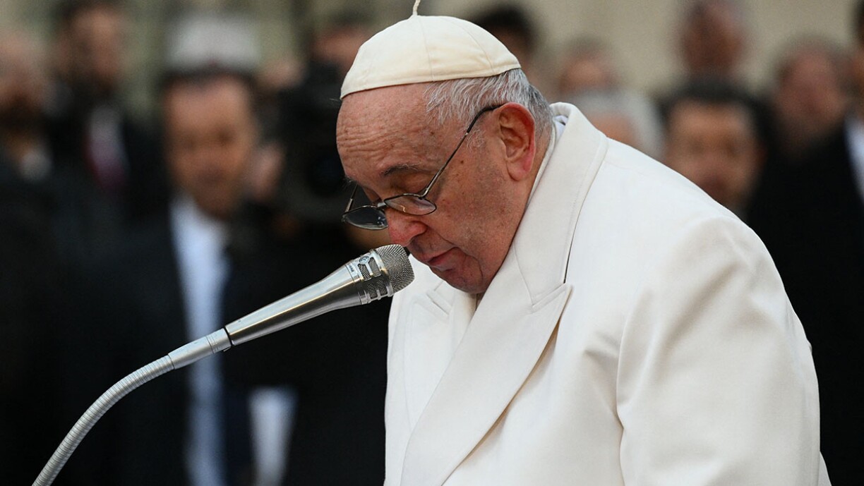 Le pape pleure en public en évoquant l'Ukraine