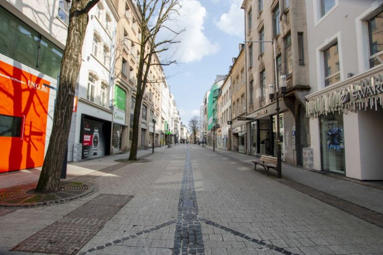Le centre-ville de la capitale, avec ses commerces et restaurants désespérément fermés.